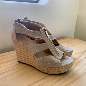 Michael Kors Beige Wedge Sandal. Size 8